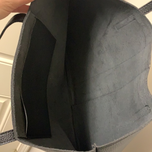 NWOT Vince Camuto Vegan Leather Tote - Picture 4 of 4